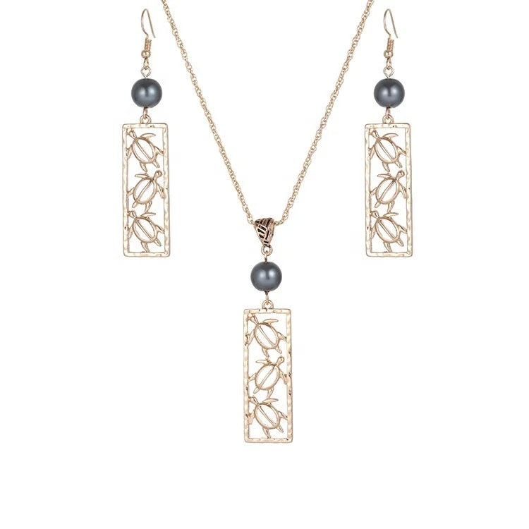 Laumei Necklace Set