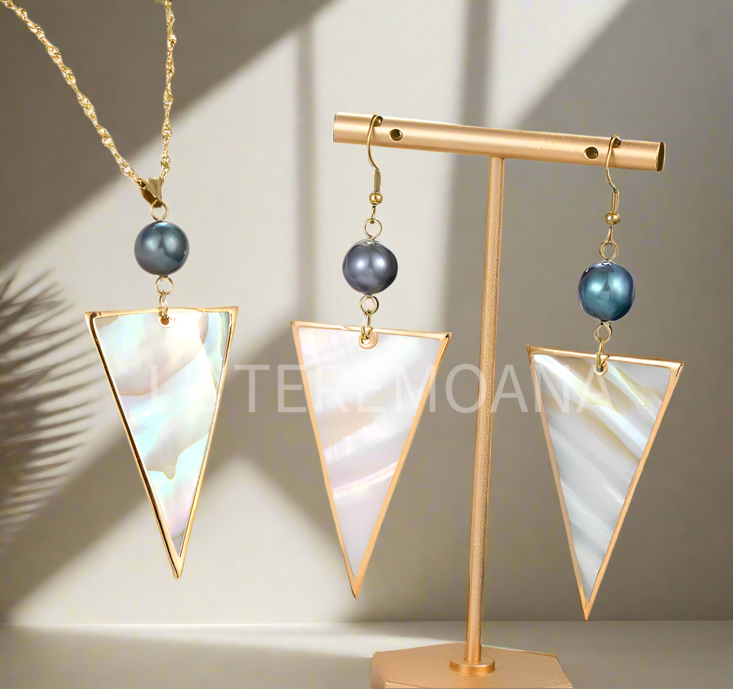 Tetiaroa Freshwater Pearl Necklace Set Gift Box