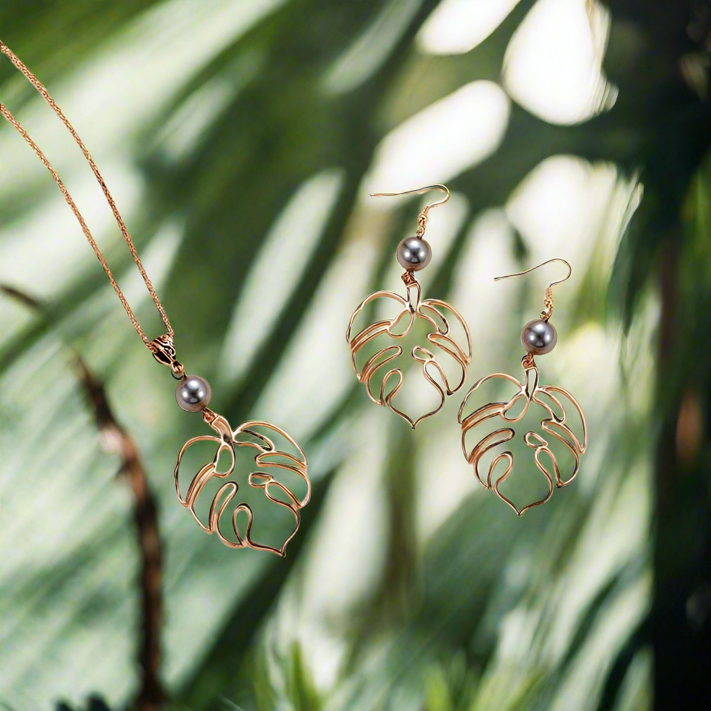 Monstera Necklace Set