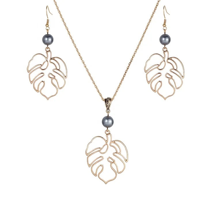 Monstera Necklace Set